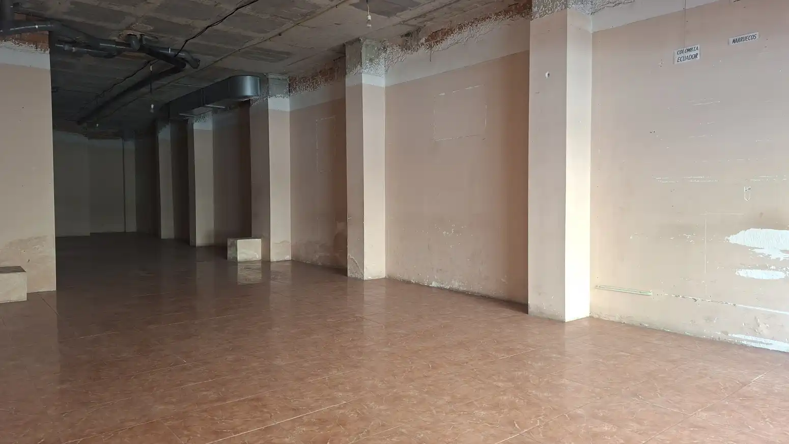 Local comercial en venda a Llevant, imagen 5