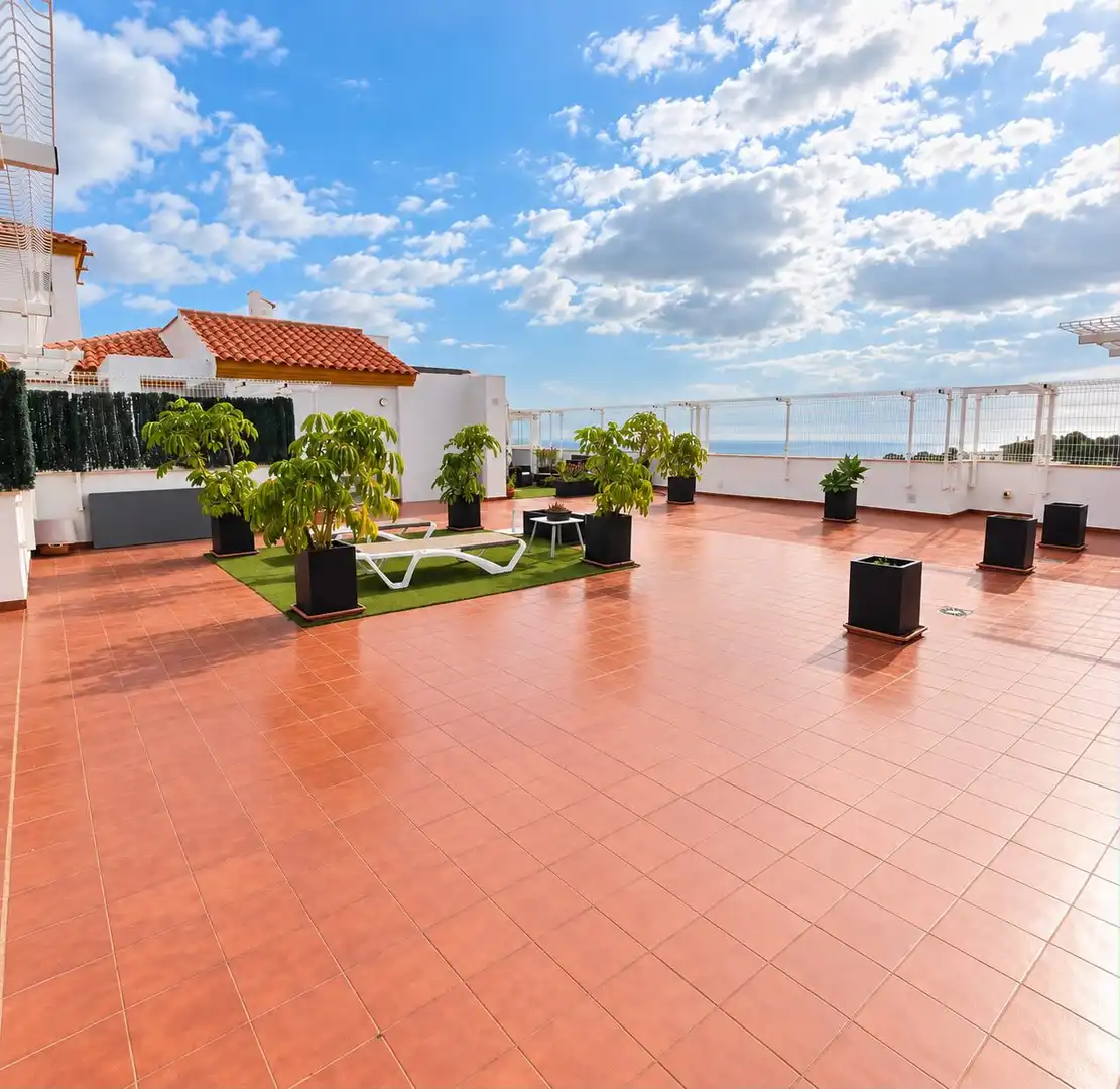 Penthouse with pool for sale in Benalmádena pueblo, imagen 2