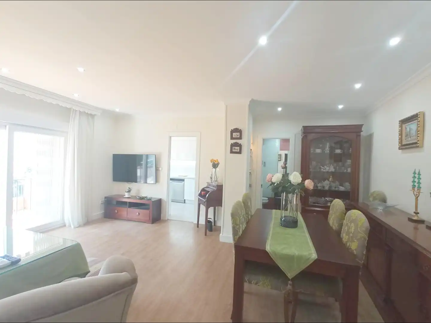 Sala d'estar de Apartament de lloguer en Granada amb Aire condicionat, Calefacció i Terrassa
