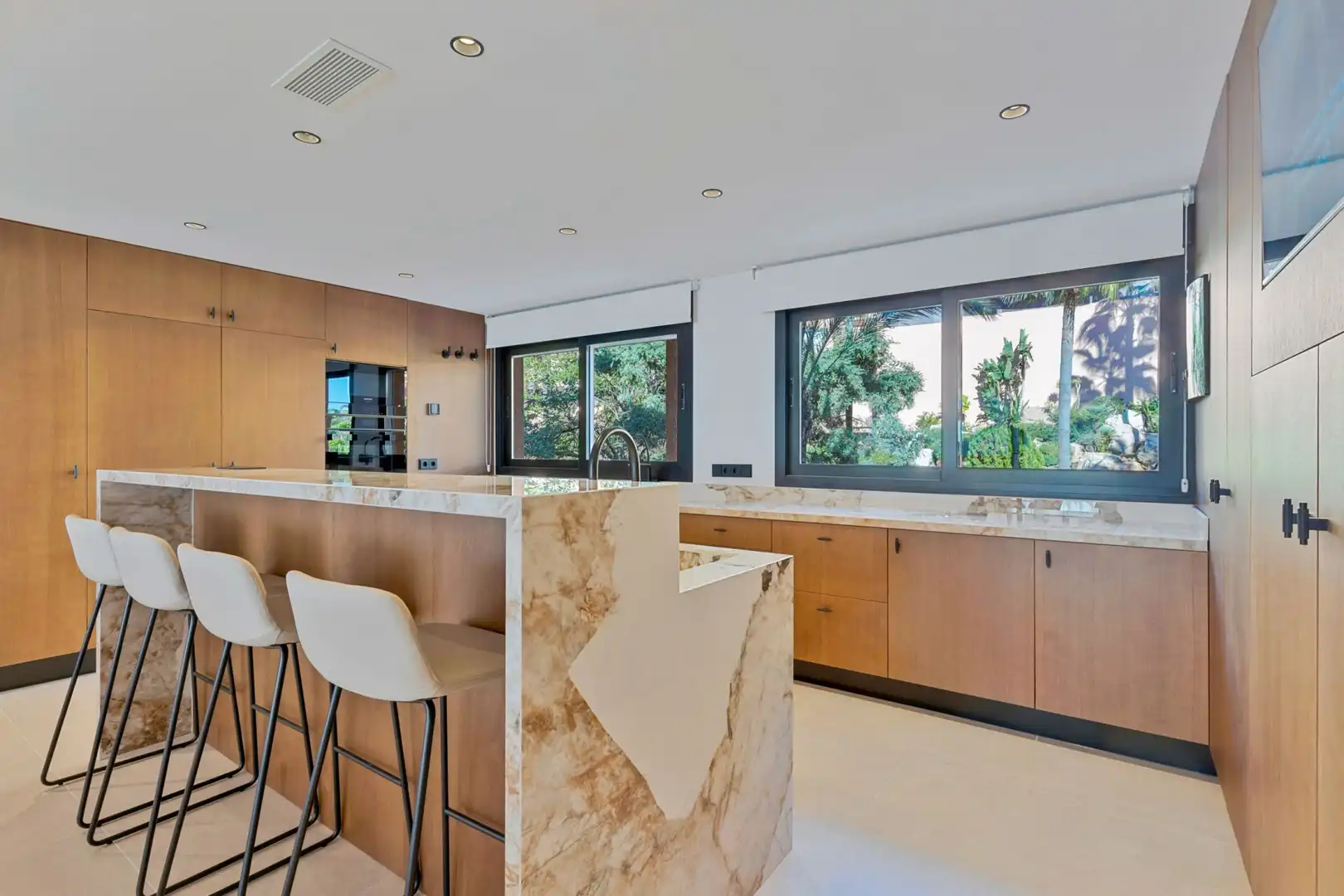 Kitchen of Apartments for sale in Marbella  with Air Conditioner, Terrace and Swimming Pool