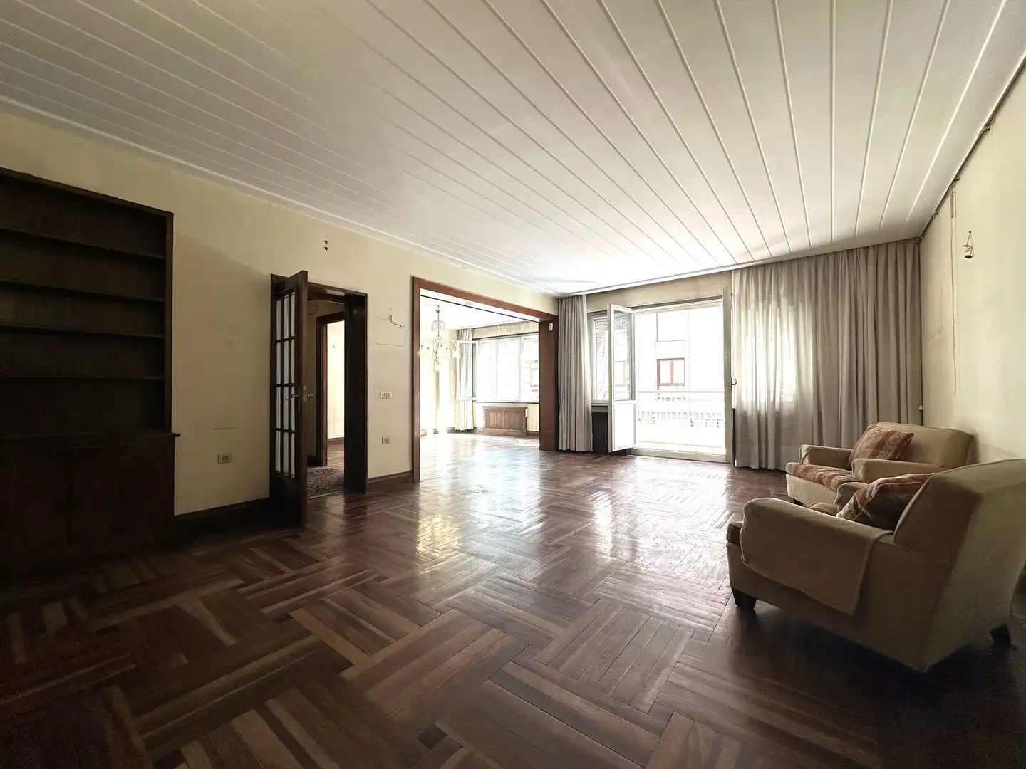 Flat with terrace for sale in Rodriguez Arias, imagen 4