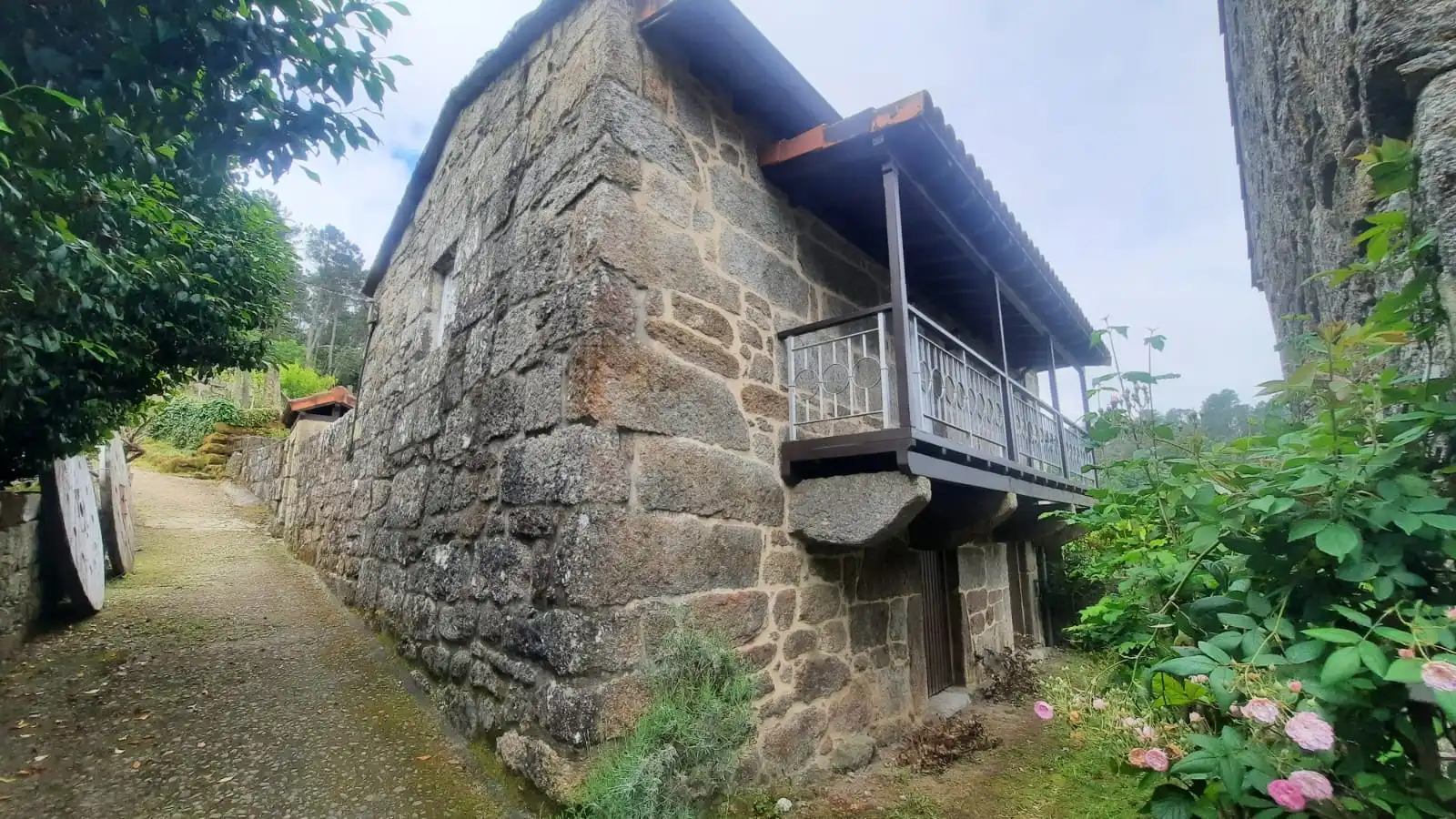 Vista exterior de Casa adosada en venta en A Arnoia con Terraza, Trastero y Horno