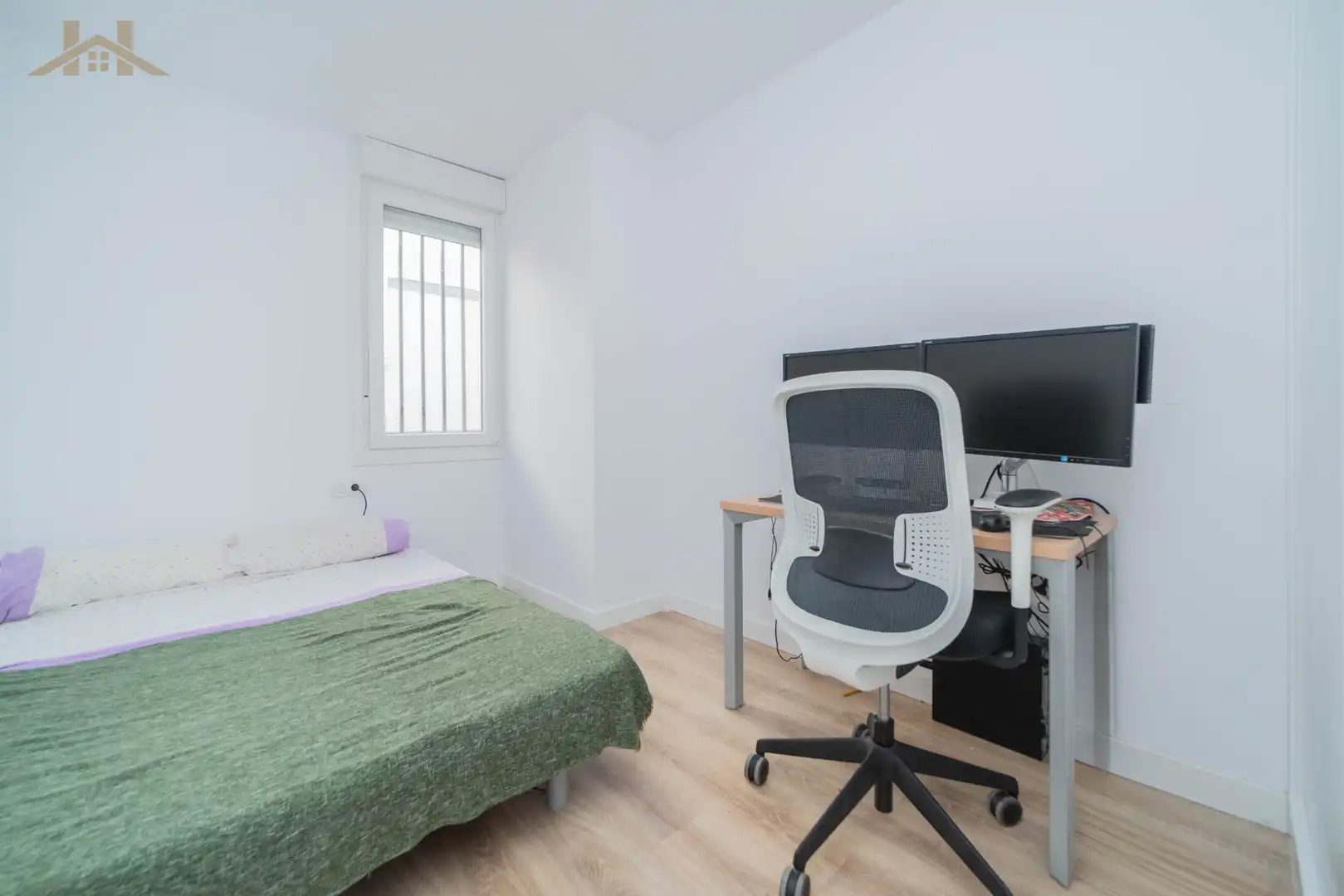Bedroom of Flat for sale in Pinto  with Air Conditioner, Heating and Oven