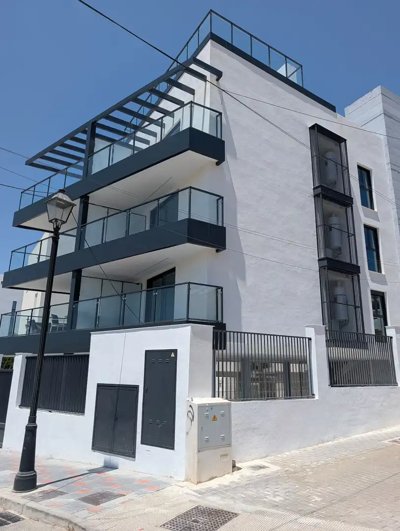 Vista exterior de Apartament en venda en Fuengirola amb Aire condicionat, Calefacció i Terrassa