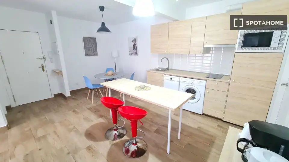 Küche von Wohnung zur Miete in Getafe mit Klimaanlage, Heizung und Möbliert