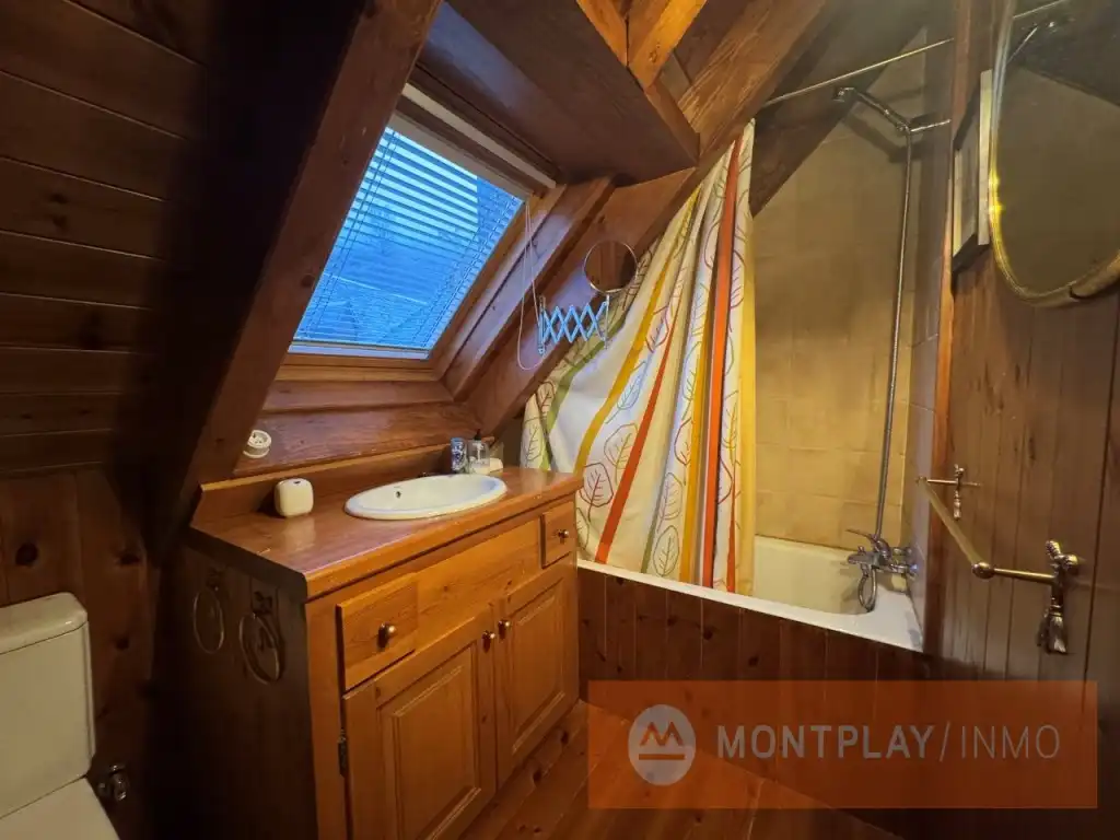Bathroom of Detached homes for sale in Naut Aran
