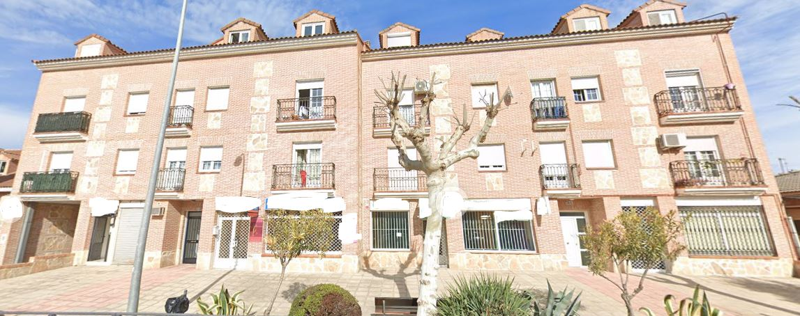 Vista exterior de Piso en venta en Valmojado