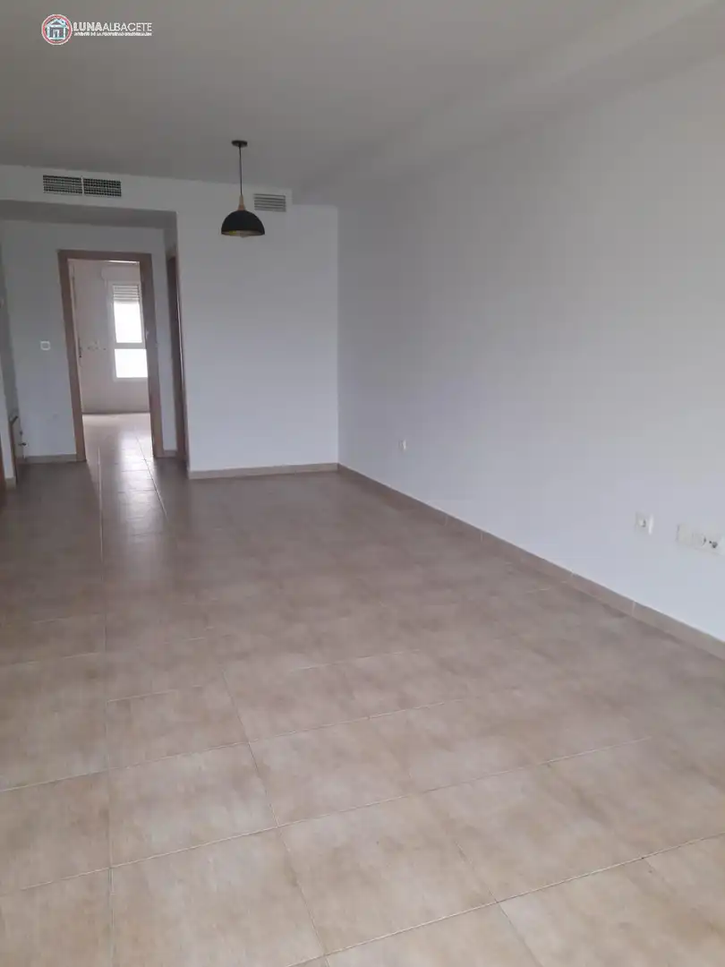 Adosado en venta en La Gineta, imagen 2