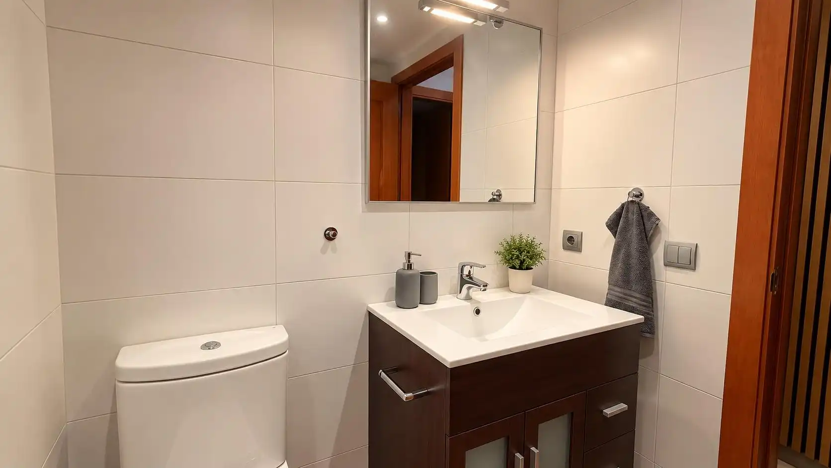Flat with lift for sale in Carrer DE CRISTOFOR COLOM, imagen 13