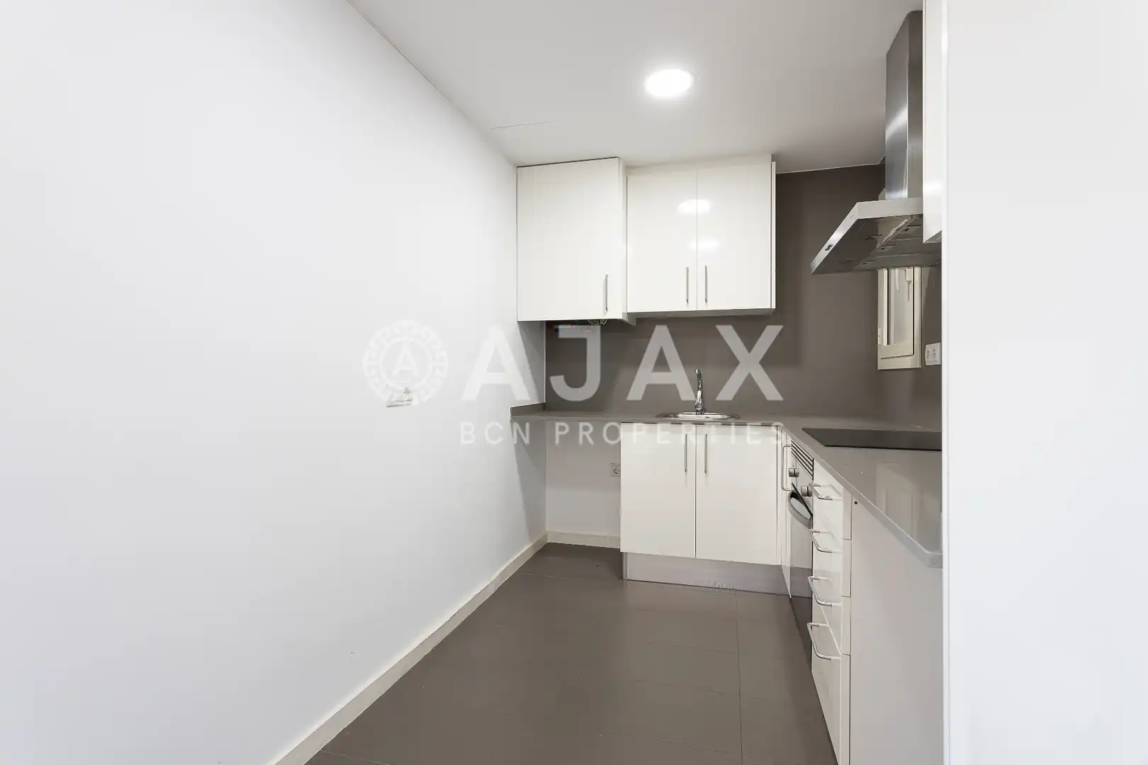 Cuina de Pis en venda en Barcelona amb Aire condicionat, Calefacció i Parquet