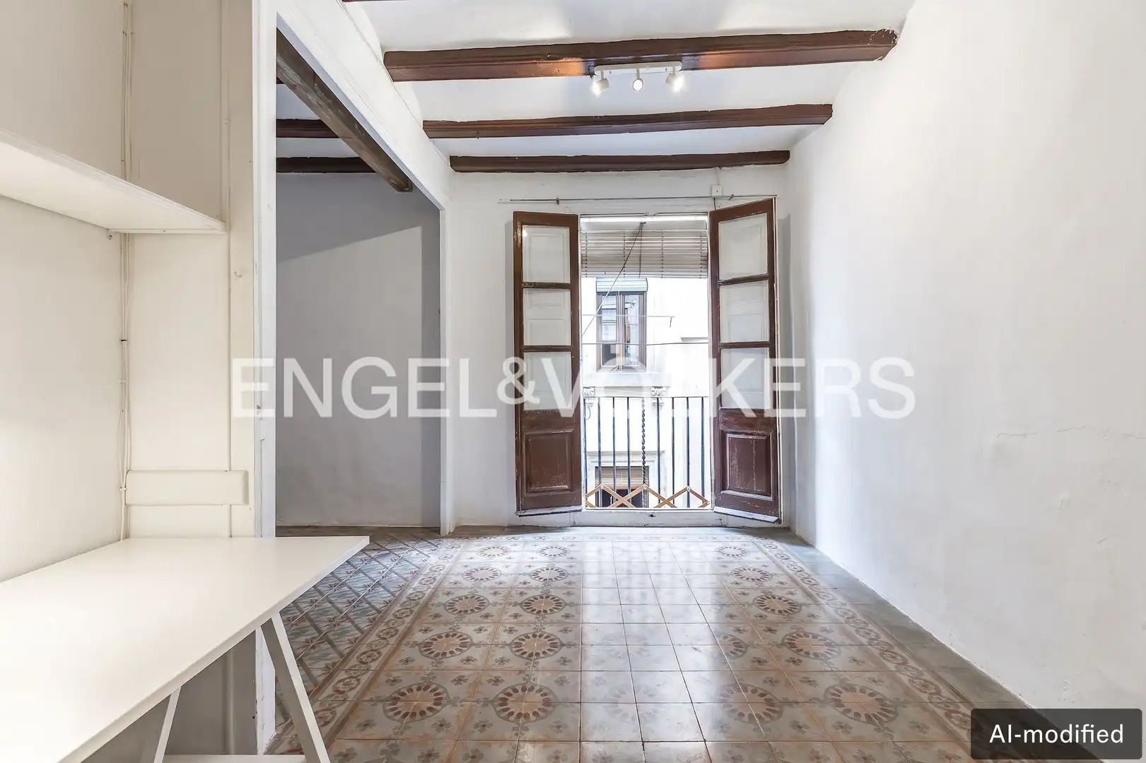 Piso en venta en Barcelona con Calefacción y Balcón