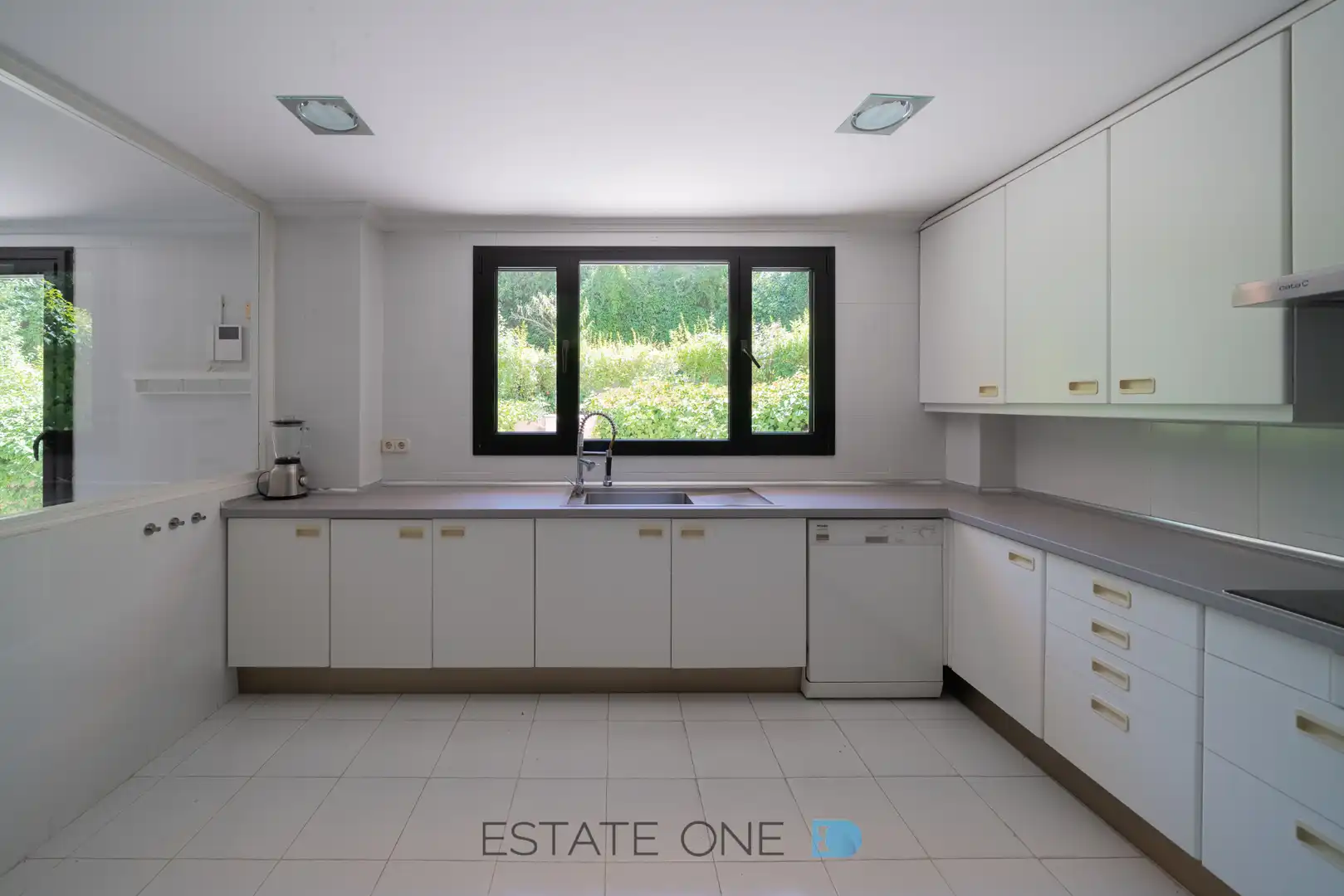 Chalet con piscina en alquiler en Somosaguas, imagen 16