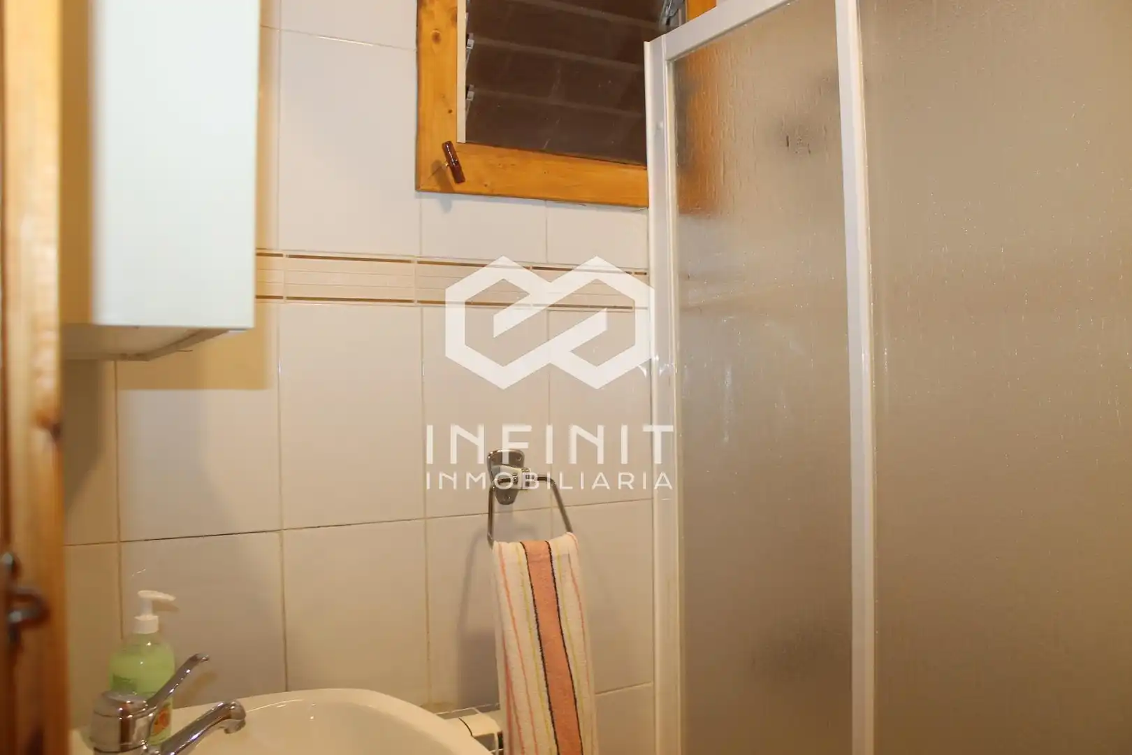 Baño de Casa o chalet en venta en Somiedo con Calefacción, Jardín privado y Trastero