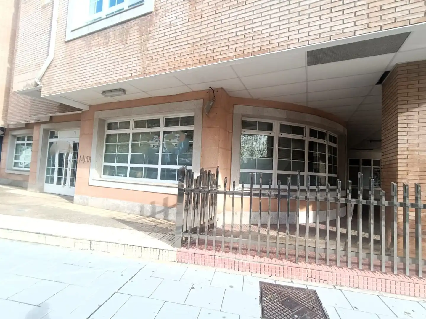 Local comercial en venda a Las Eras de Renueva