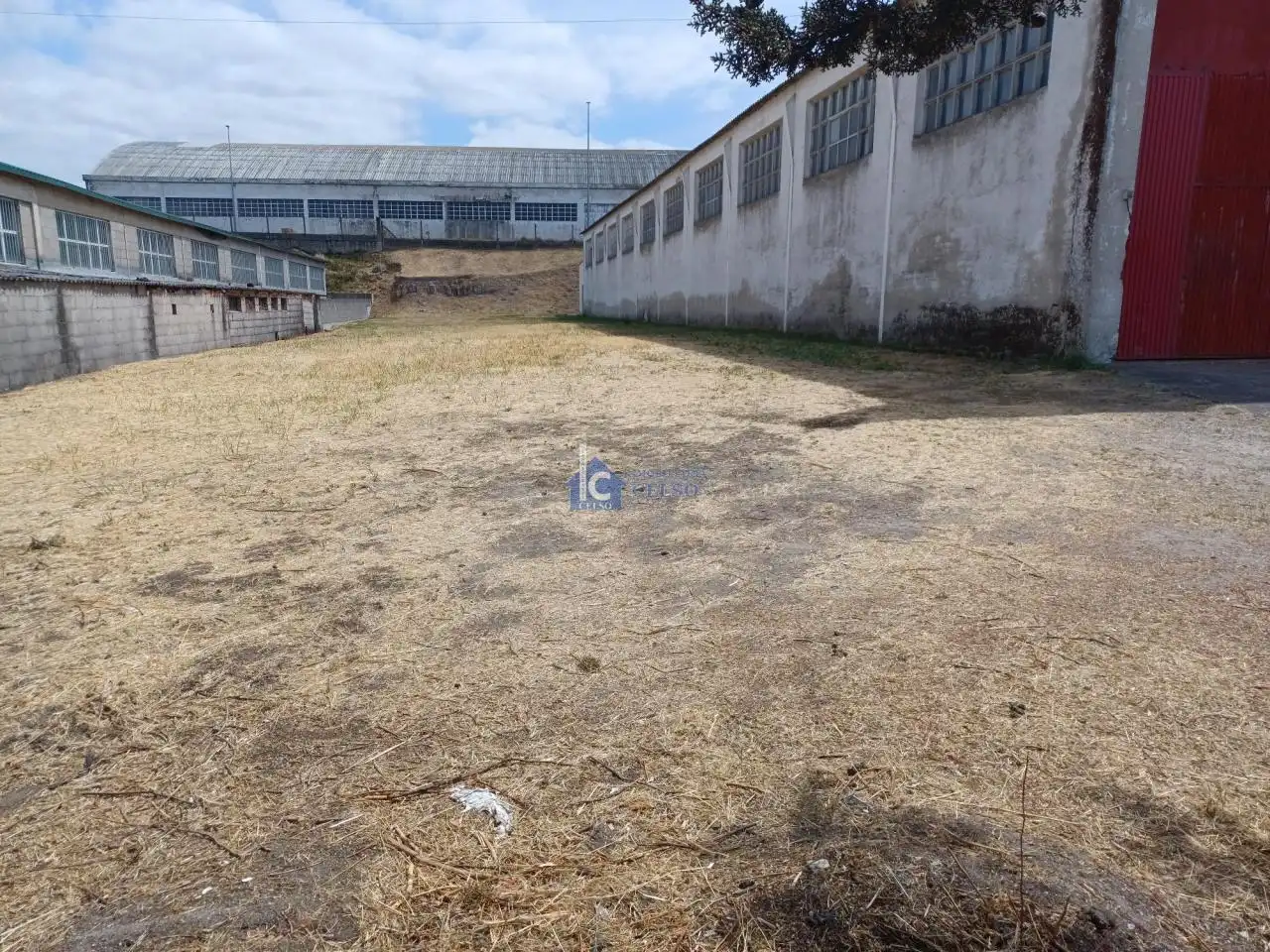 Nau industrial en venda en San Cibrao das Viñas