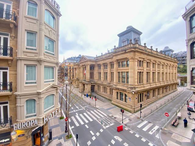 Piso en Venta en San Martin Kalea en Área Romántica