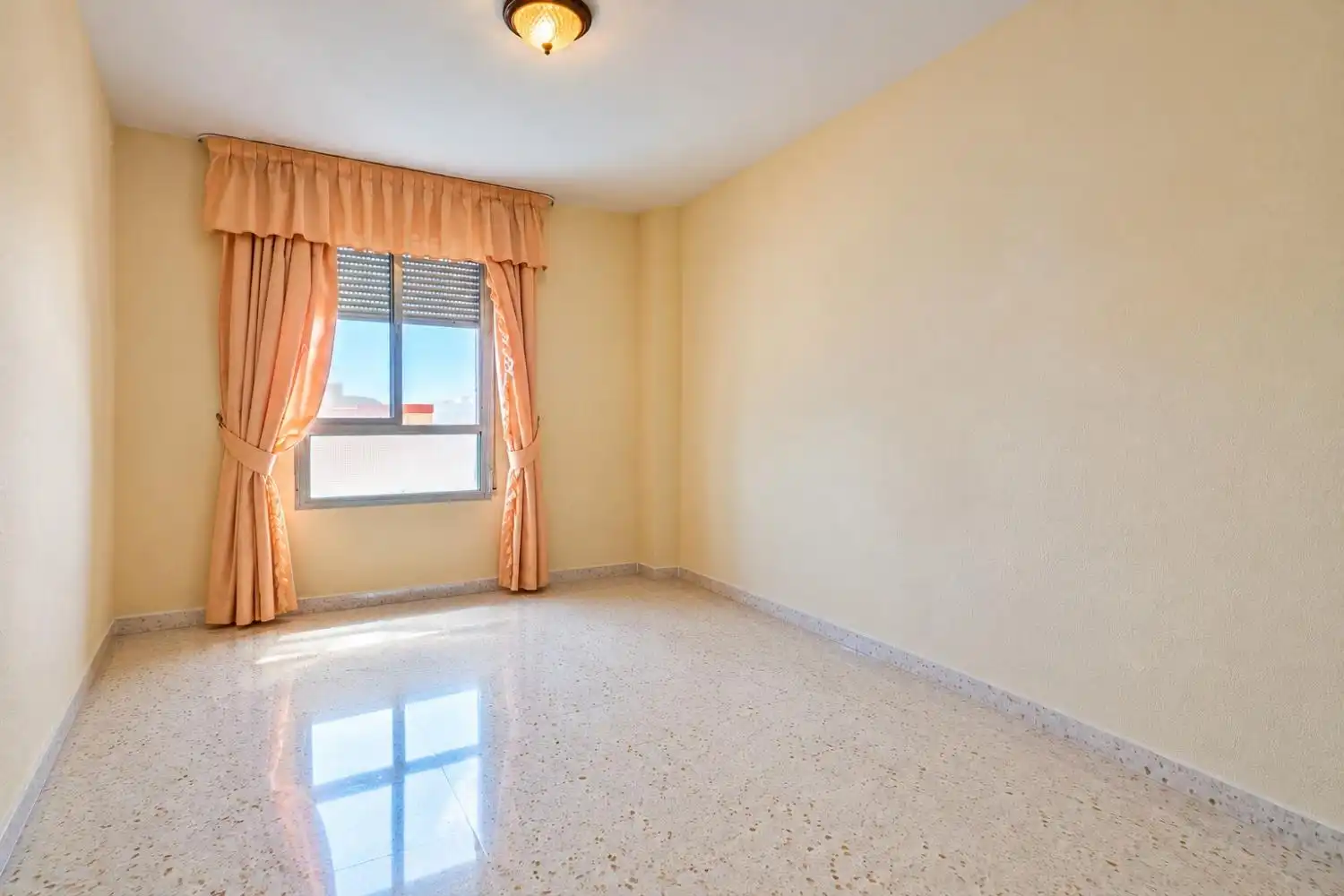 Habitación de Piso en venta en Santa Cruz de Tenerife con Terraza y Balcón