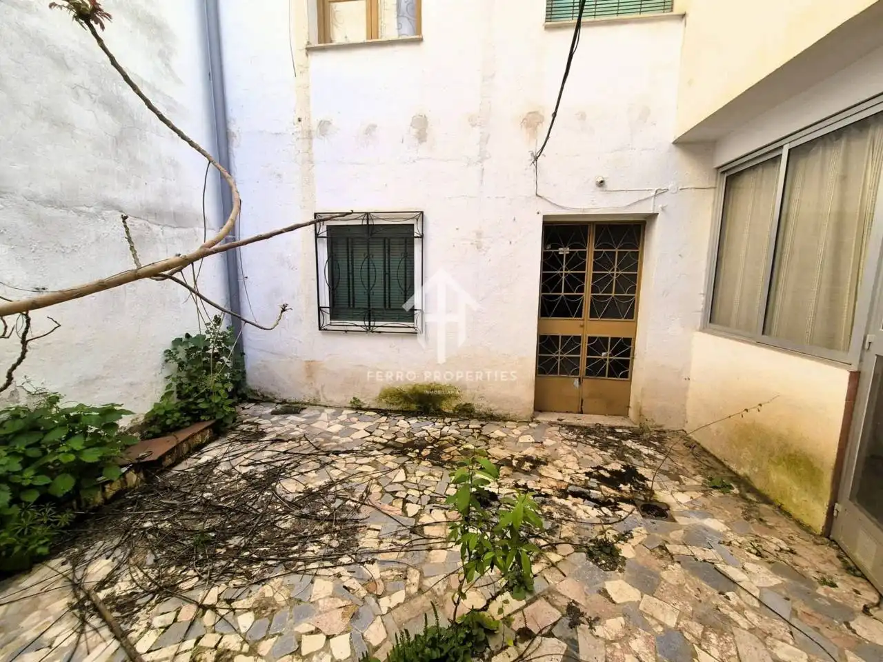 Vista exterior de Casa o xalet en venda en Loja amb Jardí privat, Terrassa i Moblat