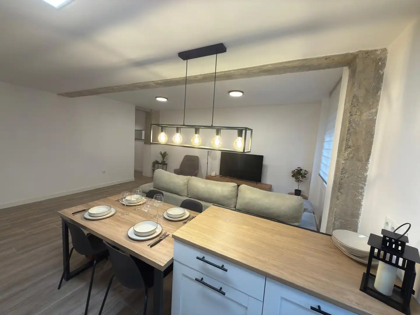 Comedor de Piso en venta en Oviedo  con Amueblado