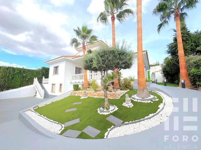 Casa-chalet en Venta en Montepilar