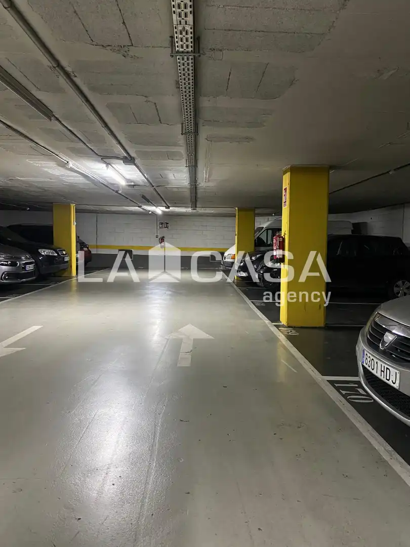 Parcheggio in vendita a Artigues - Llefià