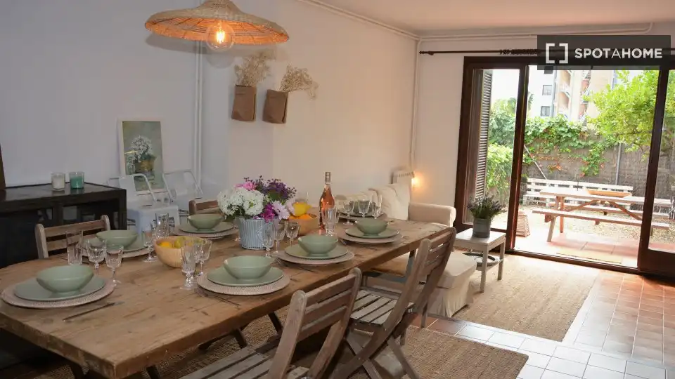 Room in Can Girona - Terramar - Vinyet