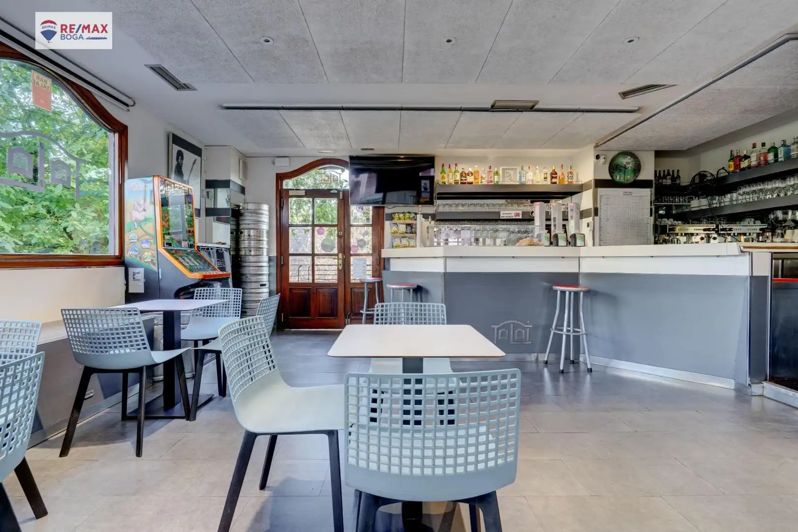 Business premises for sale in Paseo de Mons, imagen 8