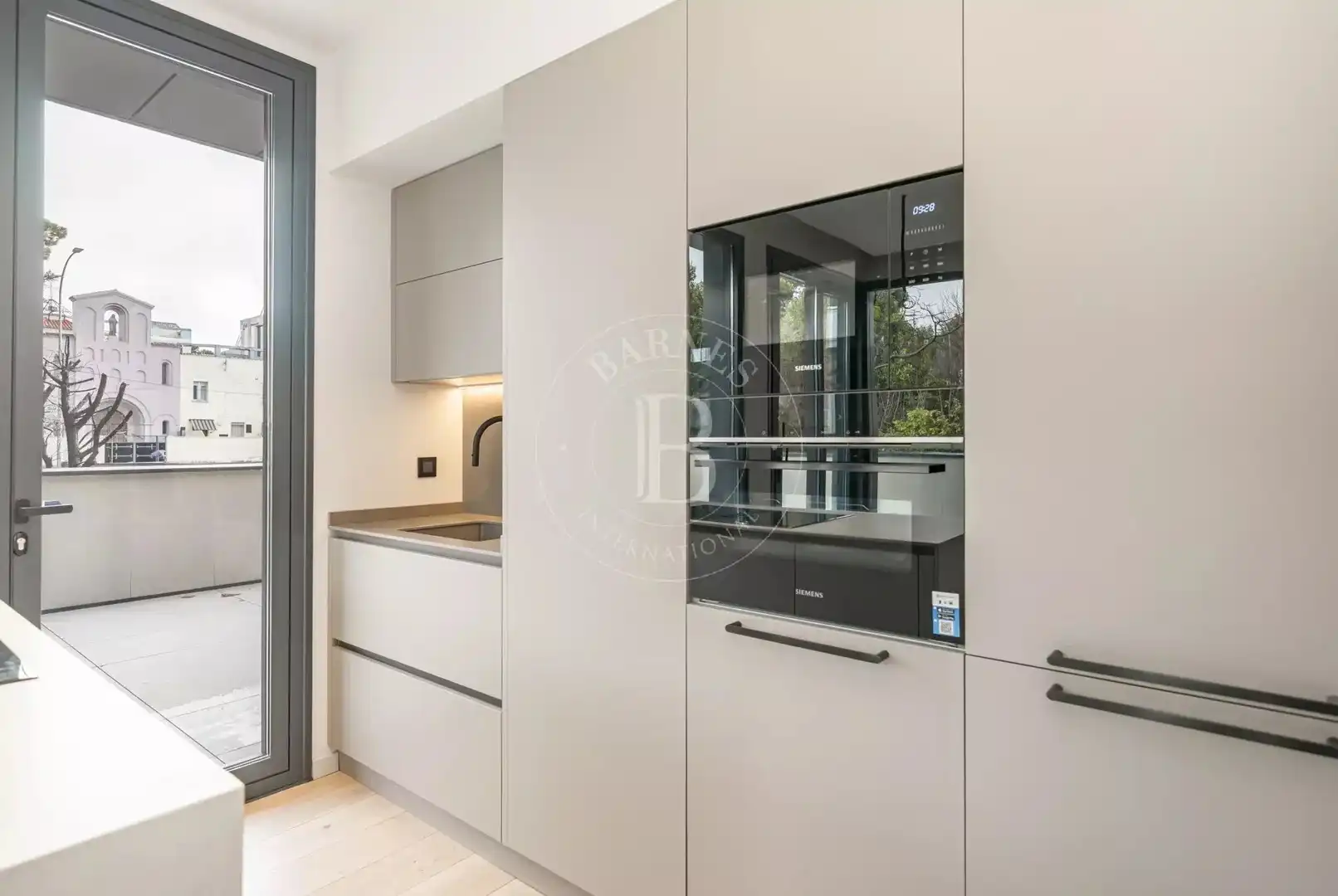 Kitchen of Flat for rent in Madrid  with Air Conditioner, Heating and Terrace