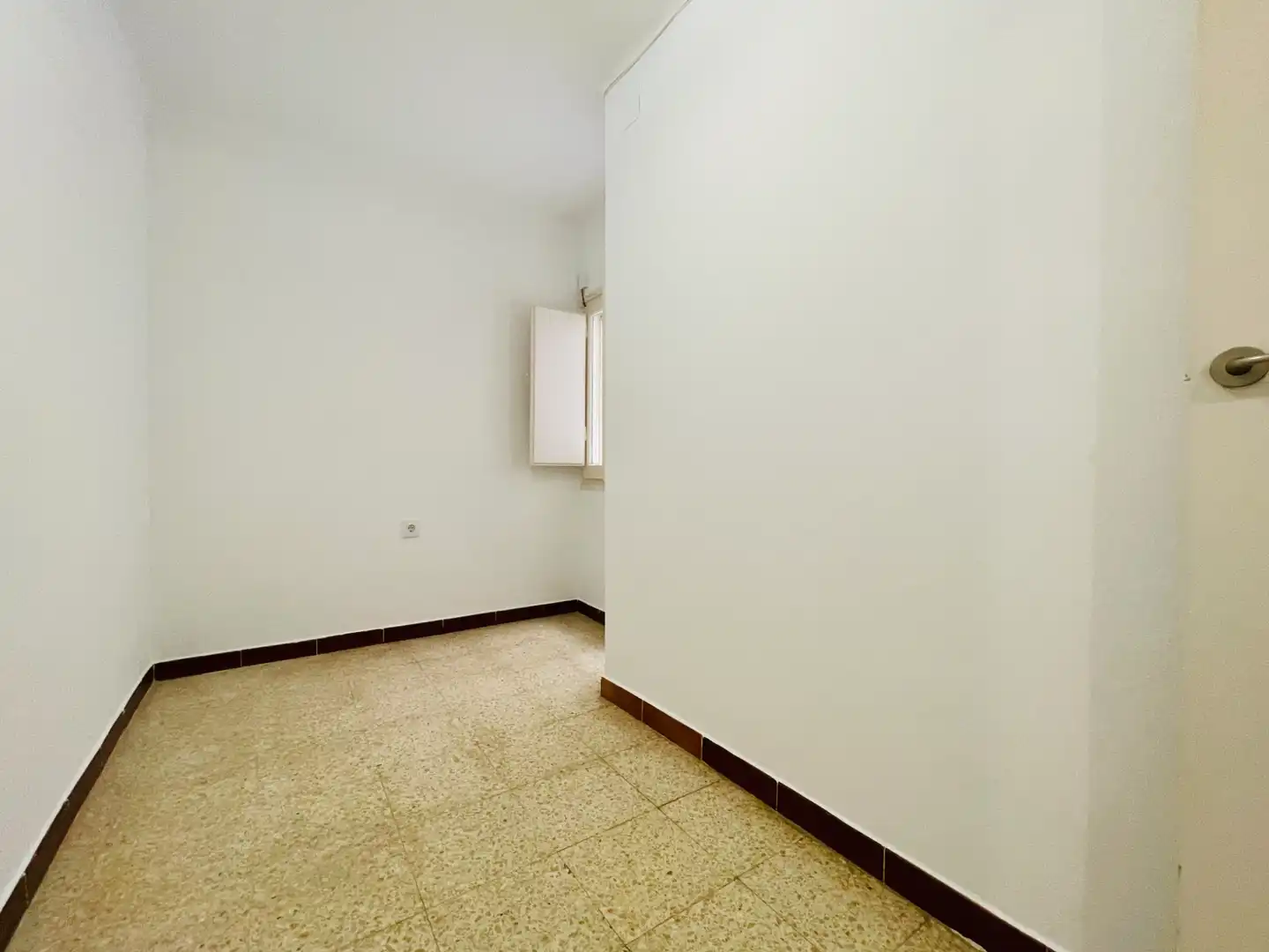 Flat for rent in Corbera de Llobregat  with Oven