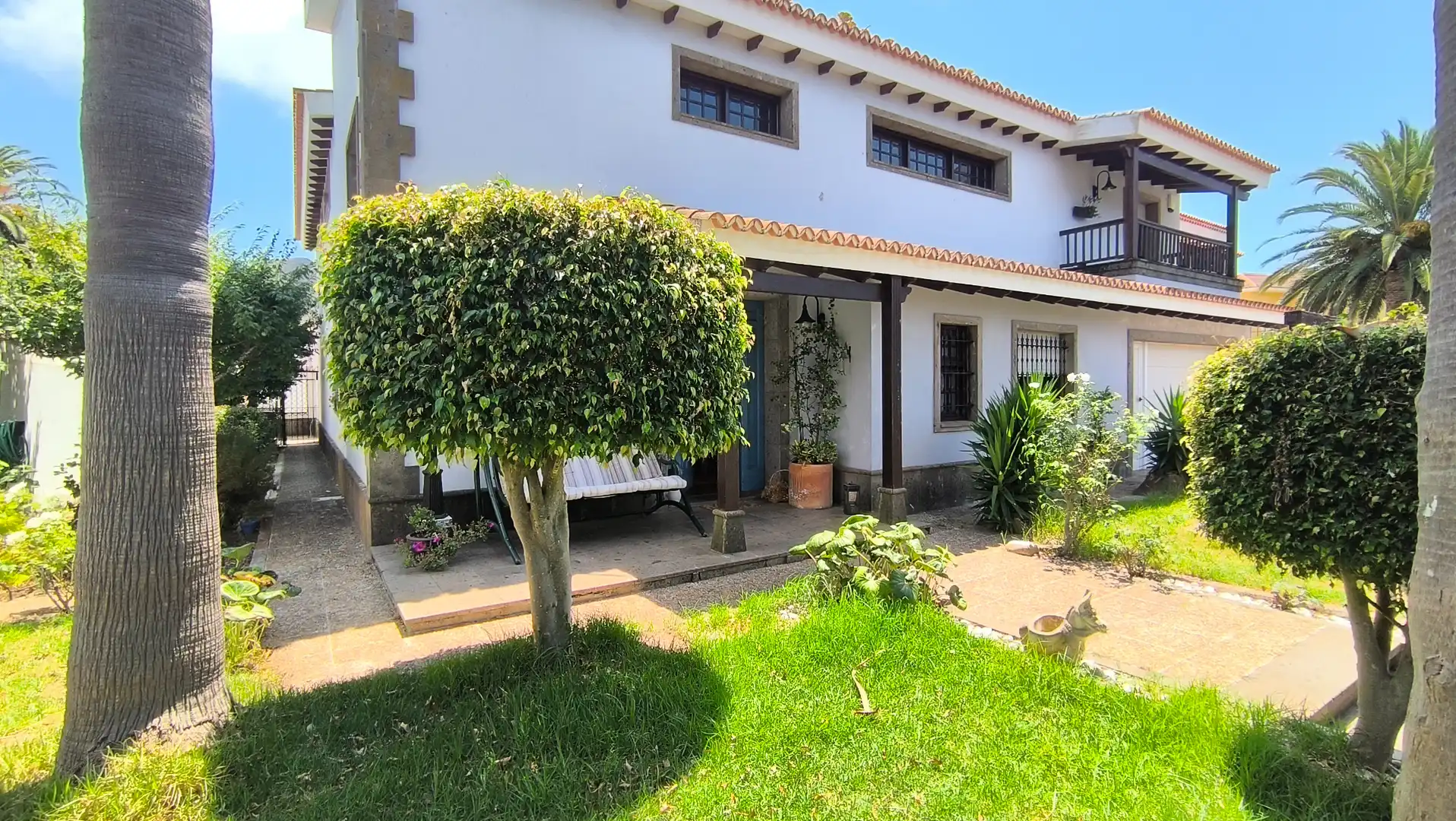 Vista exterior de Casa o xalet en venda en San Cristóbal de la Laguna amb Jardí privat, Terrassa i Traster