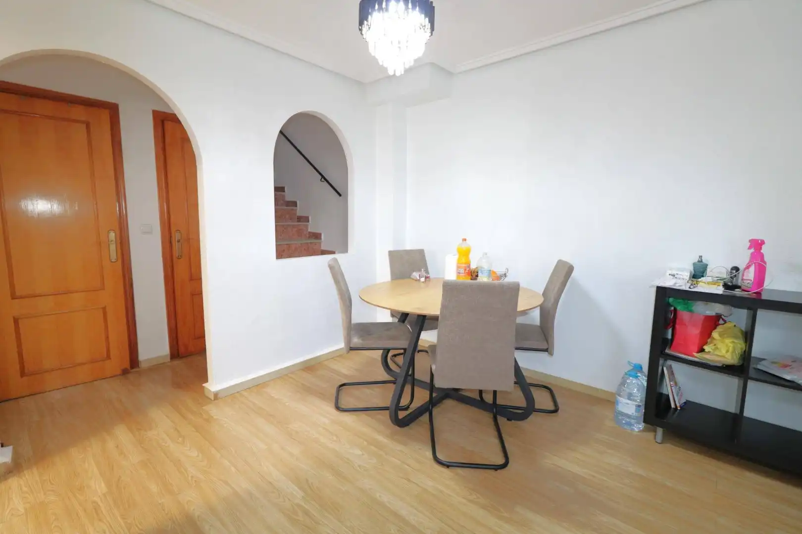 Comedor de Piso en venta en Torrevieja con Jardín privado, Amueblado y Piscina comunitaria