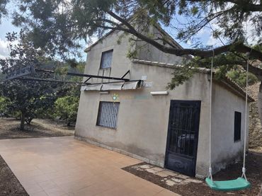 Landhaus mit Garten zum Verkauf in Alfauir