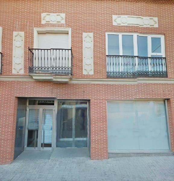 Local de alquiler en  JERONIMO DEL MORAL, Casco Antiguo Norte