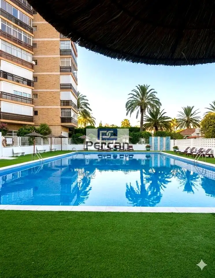 Piscina de Piso en venta en El Campello con Aire acondicionado, Terraza y Piscina comunitaria