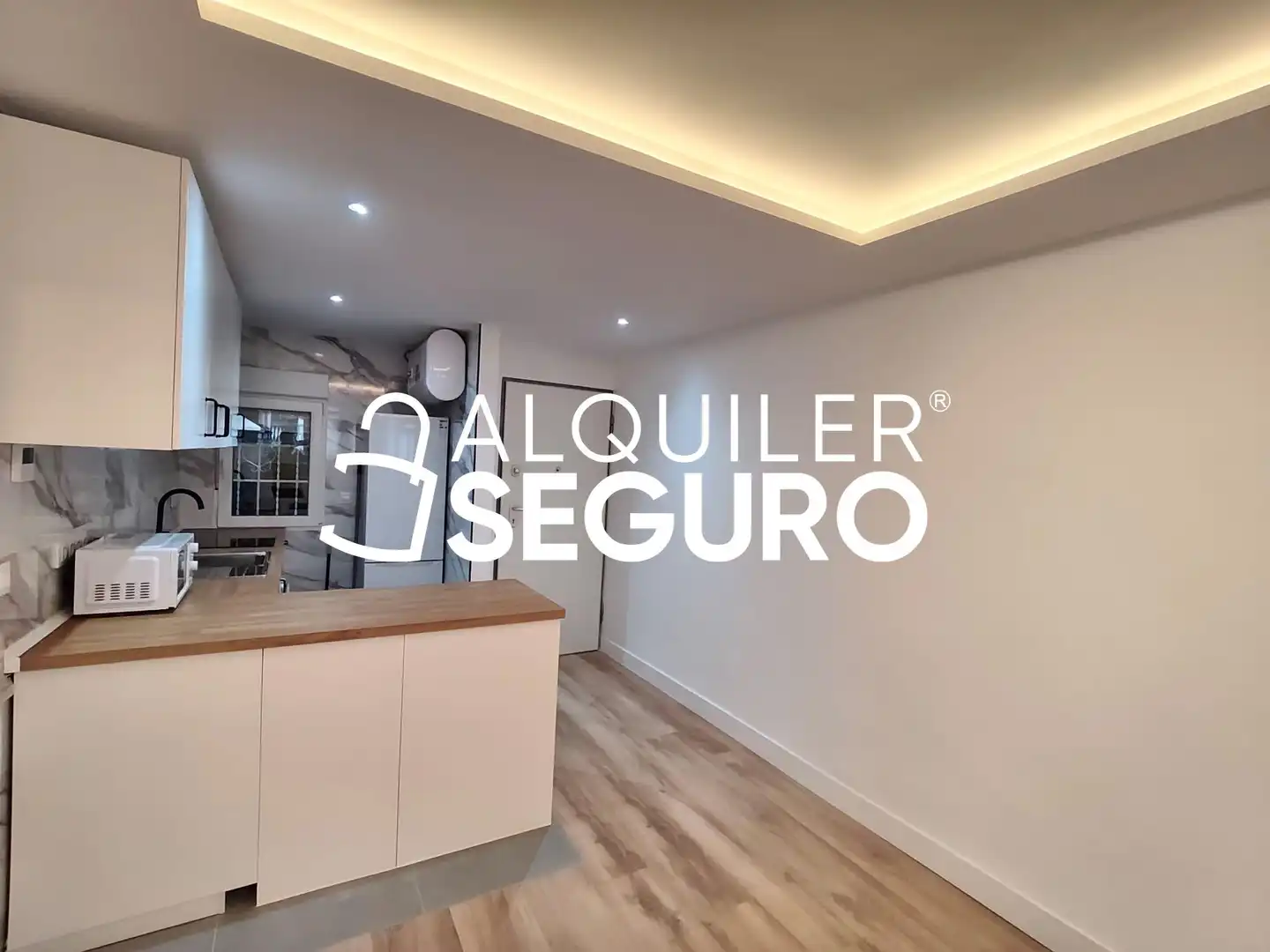 Cocina de Piso de alquiler en Fuencarral - El Pardo