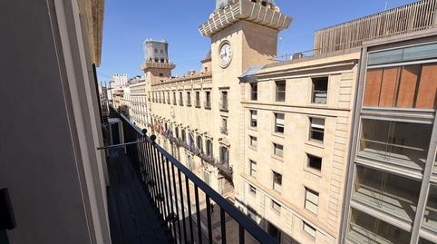 Foto 5 de Piso de alquiler en Plaça de L'ajuntament, Casco Antiguo - Sta. Cruz - Ayuntamiento, Alicante / Alacant