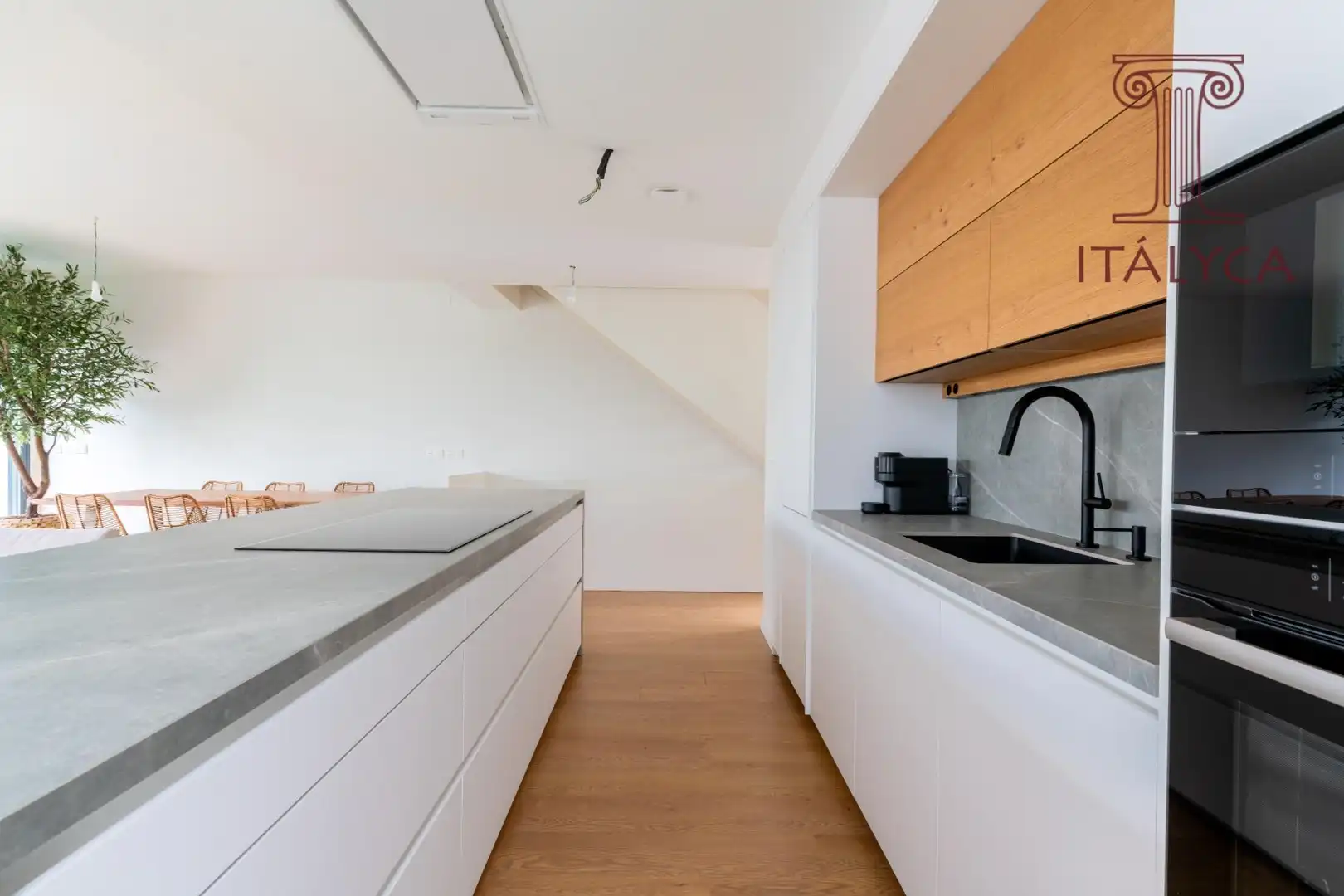 Kitchen of Detached homes for sale in Mairena del Aljarafe  with Heating, Private garden and Terrace