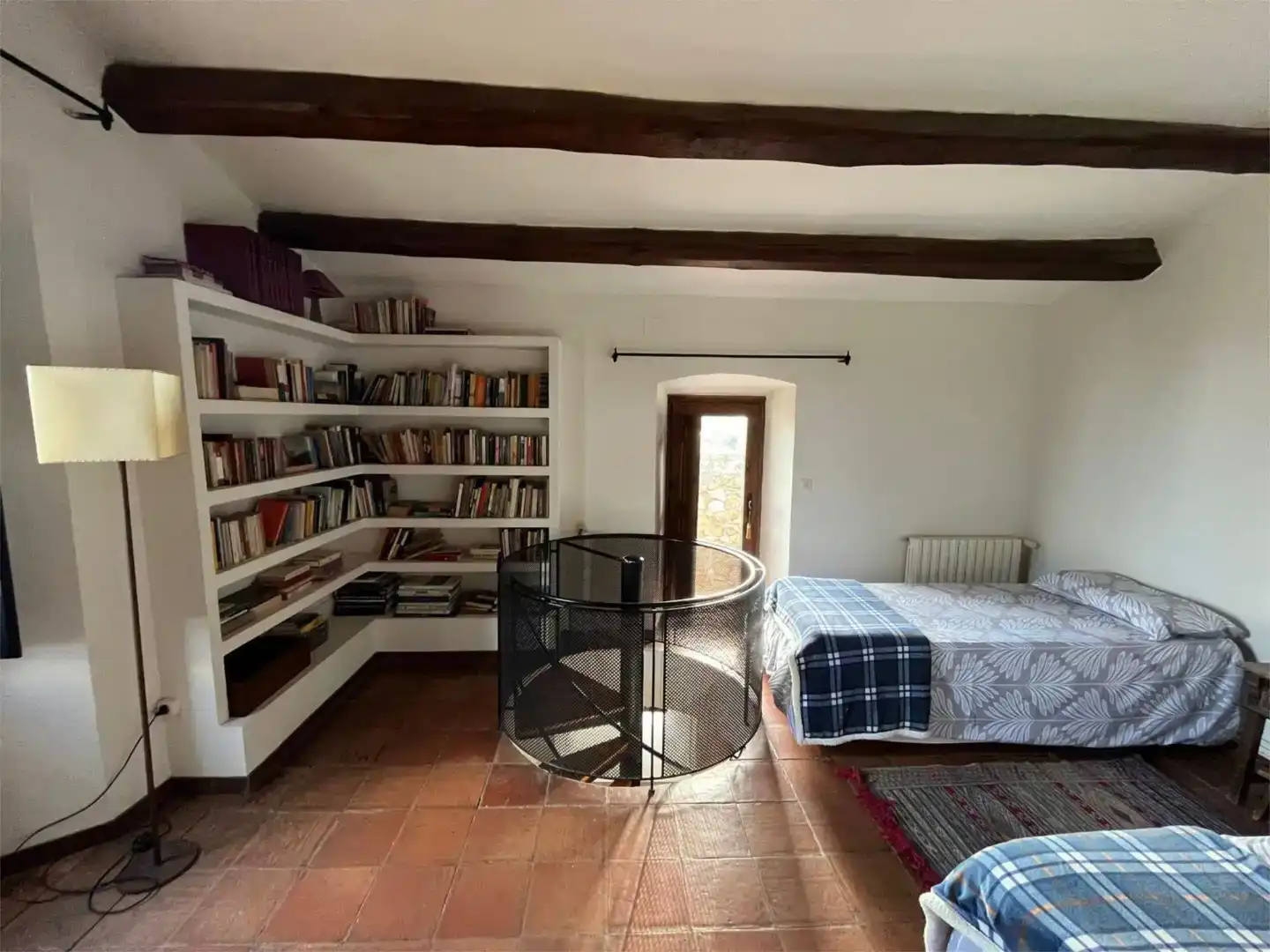 Sala d'estar de Finca rústica en venda en Mont-ras amb Balcó