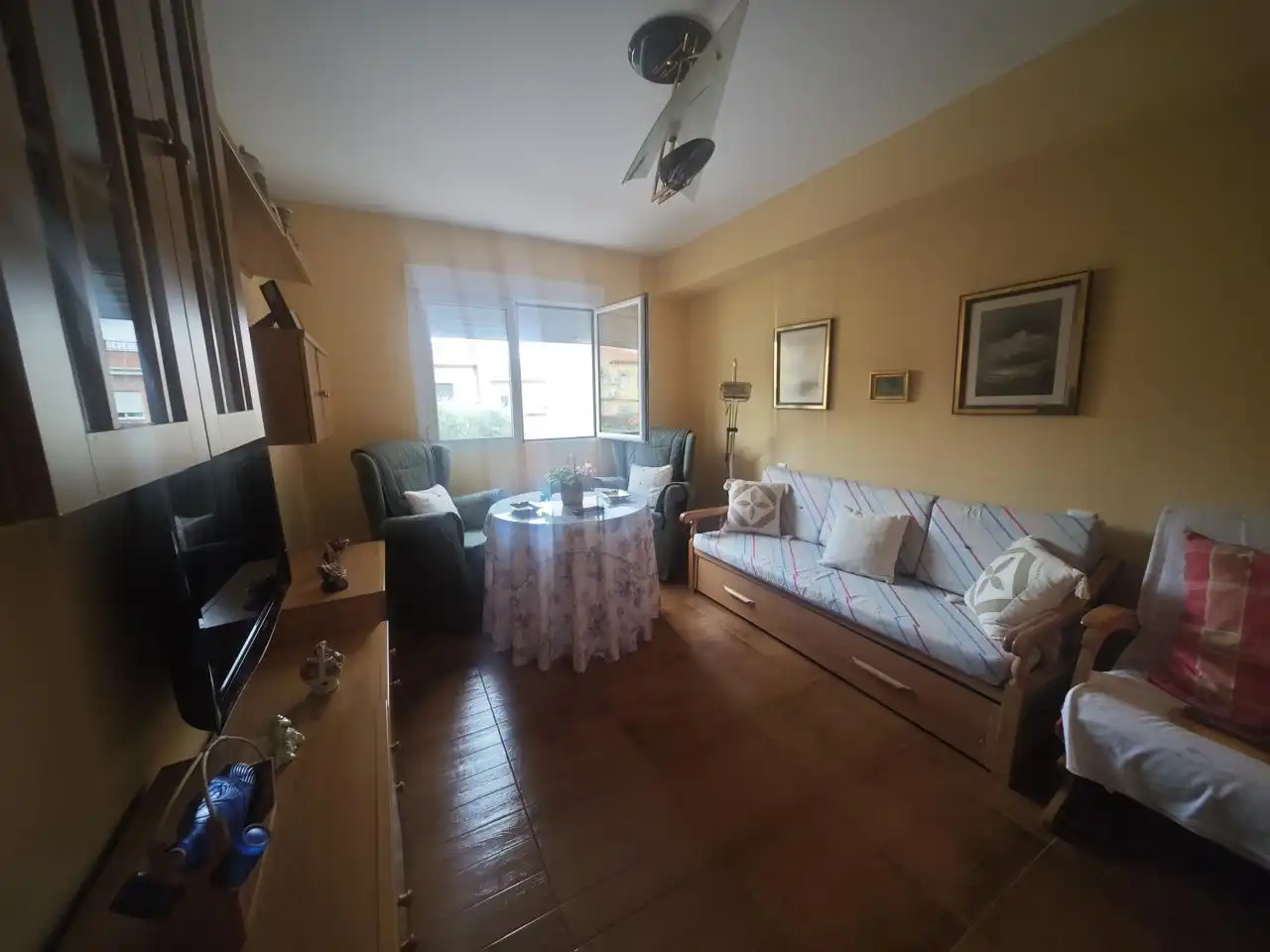 Sala de estar de Casa o chalet en venta en Valdeobispo con Aire acondicionado