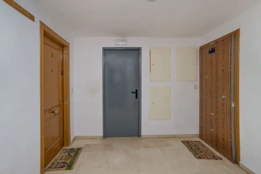 Flat with pool for sale in C/ Médico Vicente Reyes, imagen 16