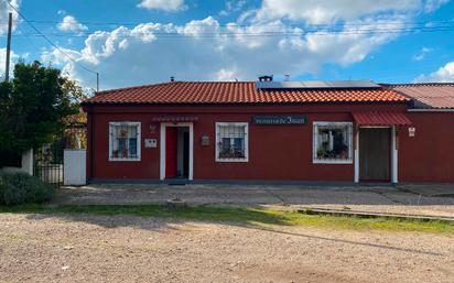 Exterior view of House or chalet for sale in Burgos Capital  with Parquet flooring, Storage room and Furnished