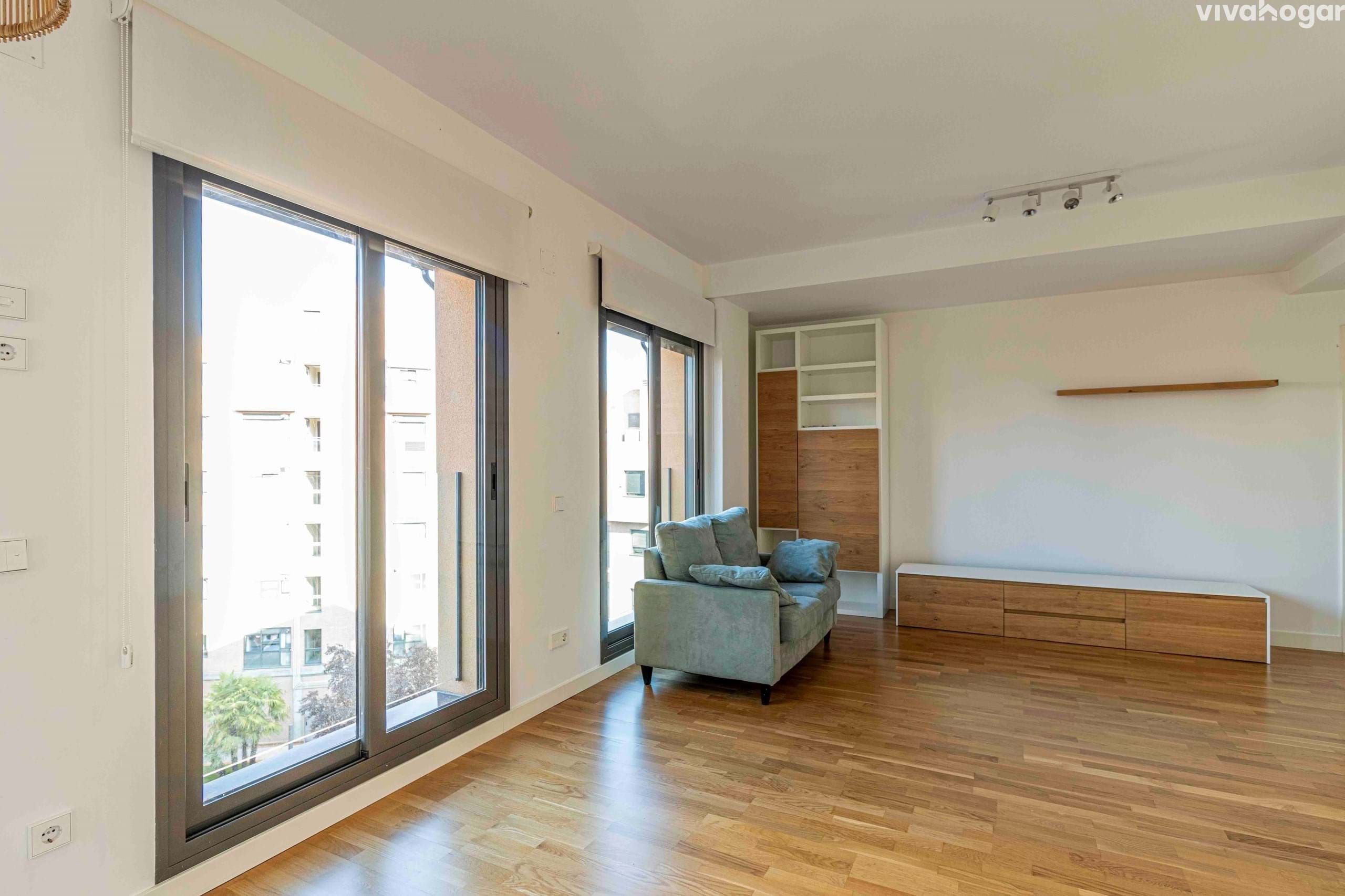 Living room of Flat to rent in  Madrid Capital  with Air Conditioner, Heating and Swimming Pool