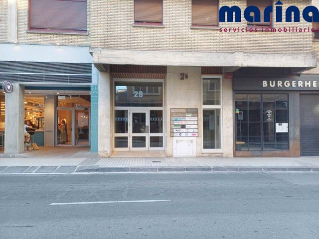 Oficina en Alquiler en Calle Amaya, 2b en 1º Ensanche