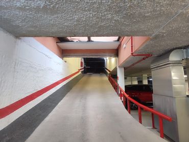 Individuel avec ascenseur à louer à Les Corts