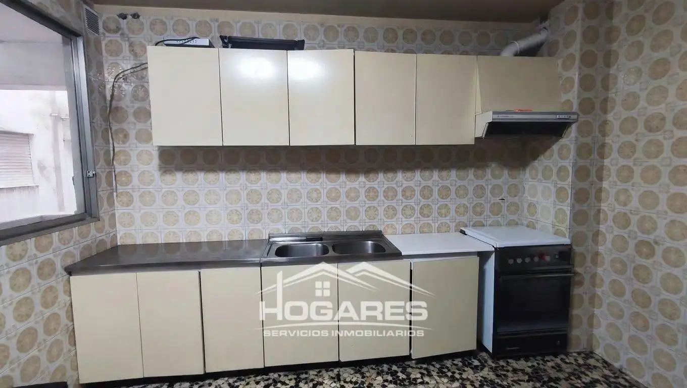Cocina de Piso en venta en Vigo  con Parquet, Trastero y Balcón
