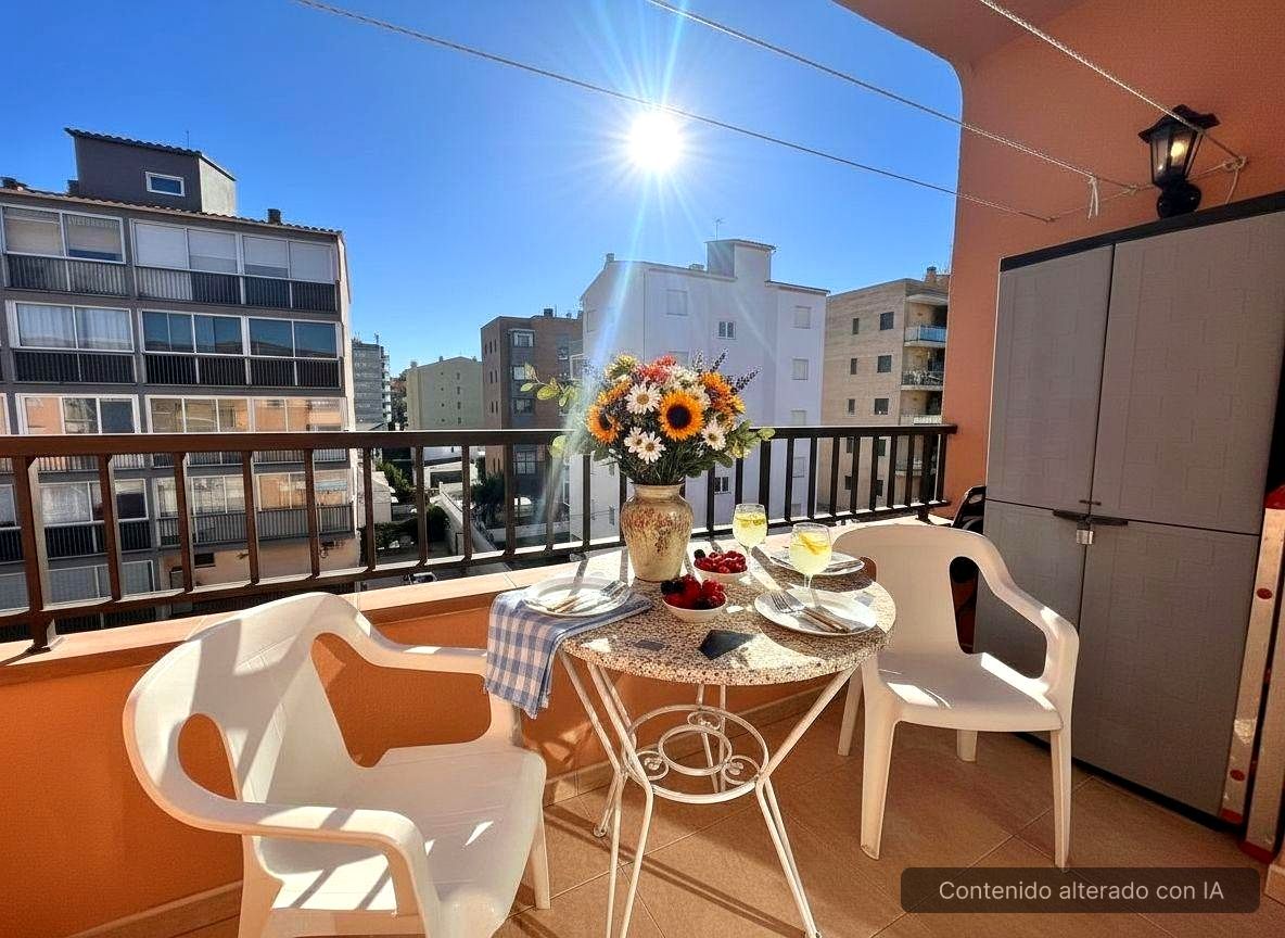 Terrassa de Pis de lloguer en Roses amb Moblat i Balcó