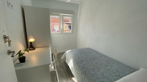 Photo 3 of Flat for share in Calle Encarnación Oviol, 43, Los Rosales,  Madrid Capital