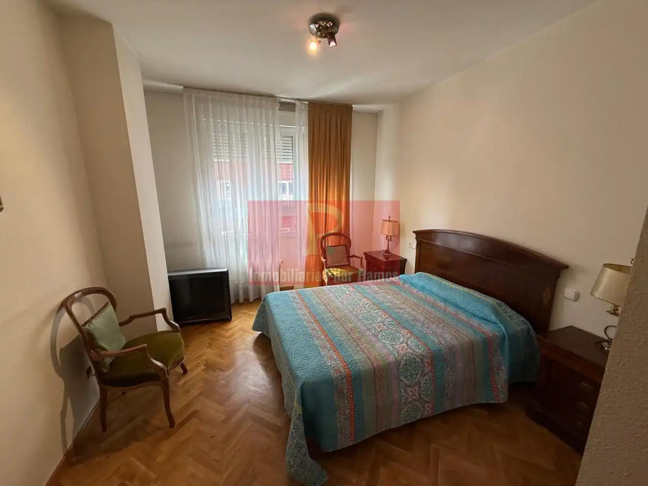Habitación de Piso en venta en León Capital  con Calefacción, Parquet y Terraza