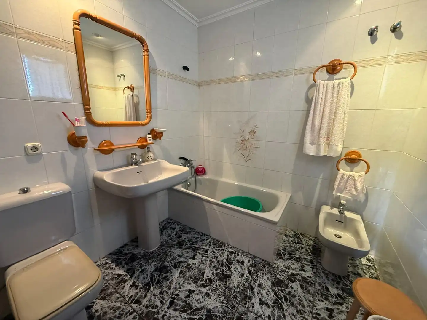 Baño de Piso en venta en Guardamar del Segura con Aire acondicionado, Terraza y Trastero