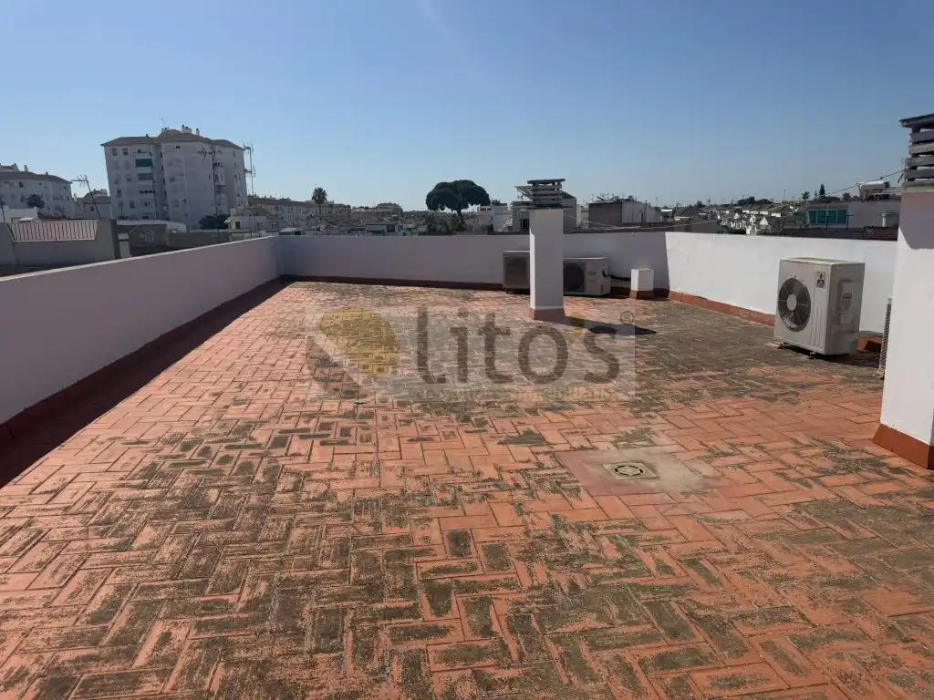 Terraza de Piso en venta en Dos Hermanas